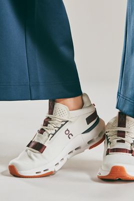 On Cloudnova 2 Sneakers