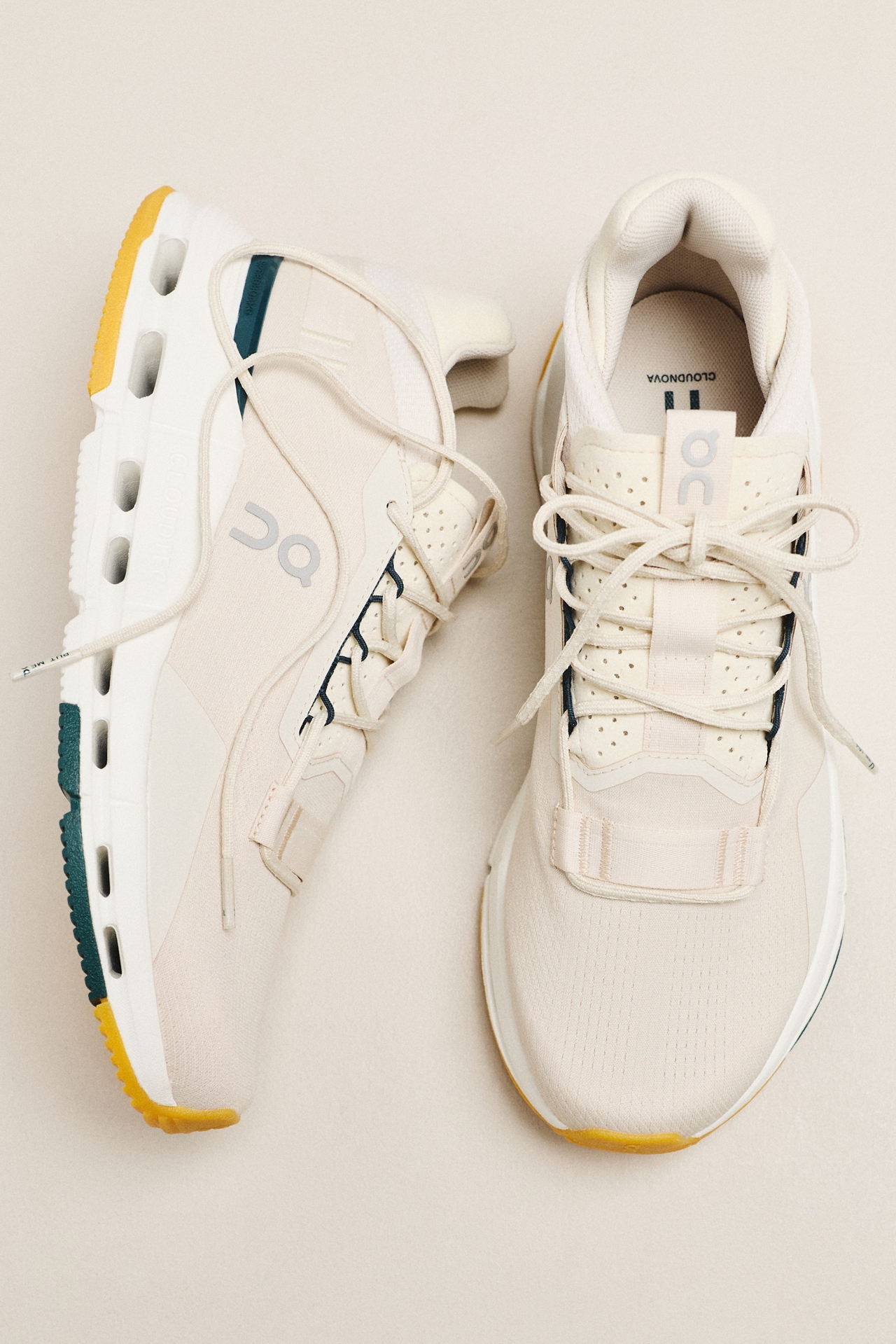 On Cloudnova 2 Sneakers