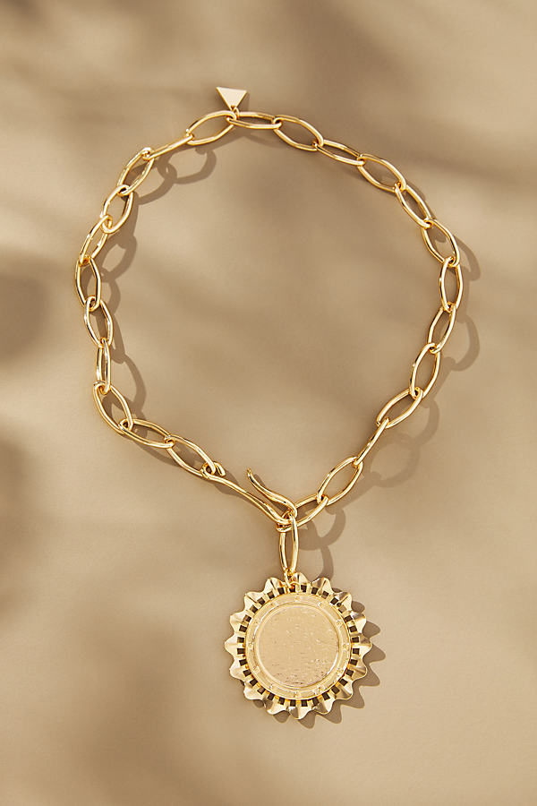 Gold-Plated Ribbed Chain Pendant Necklace