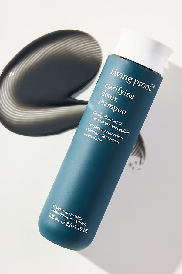 Living Proof Clarifying Detox Shampoo In Blue