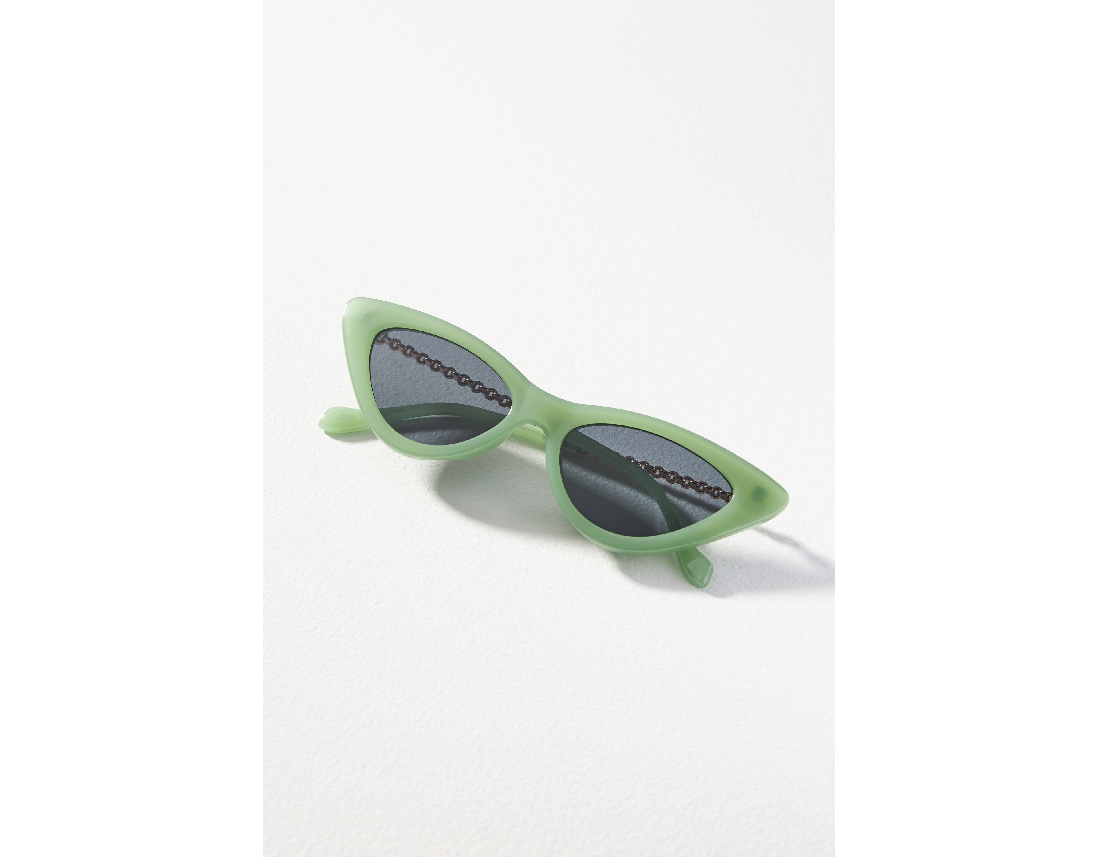 Chain Arm Cat-Eye Sunglasses
