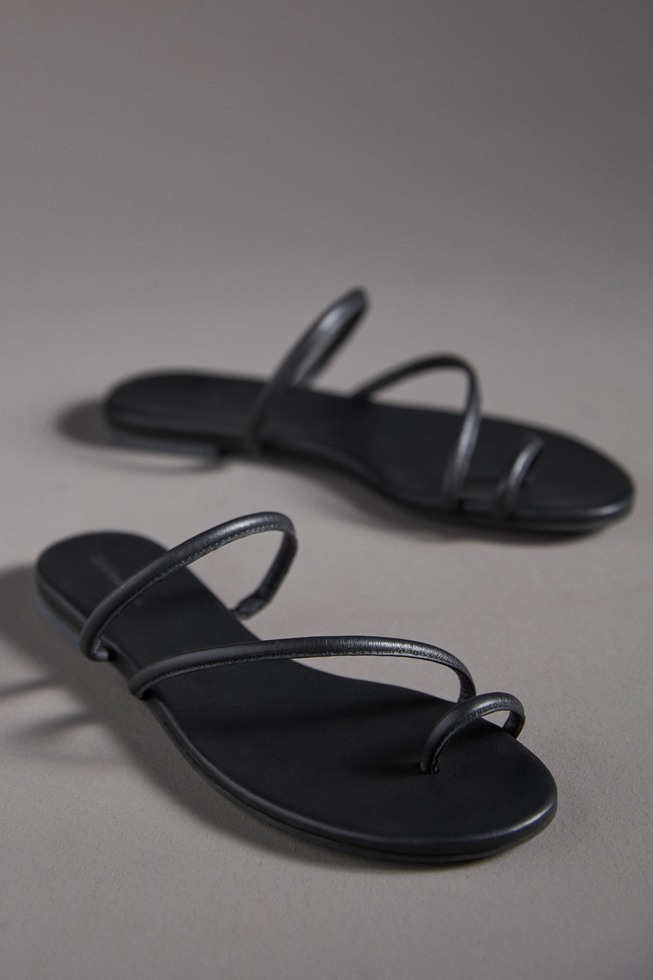 Reformation Ludo Toe-Ring Sandals