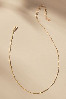 Vergoldete, zarte Halskette mit Perlen
