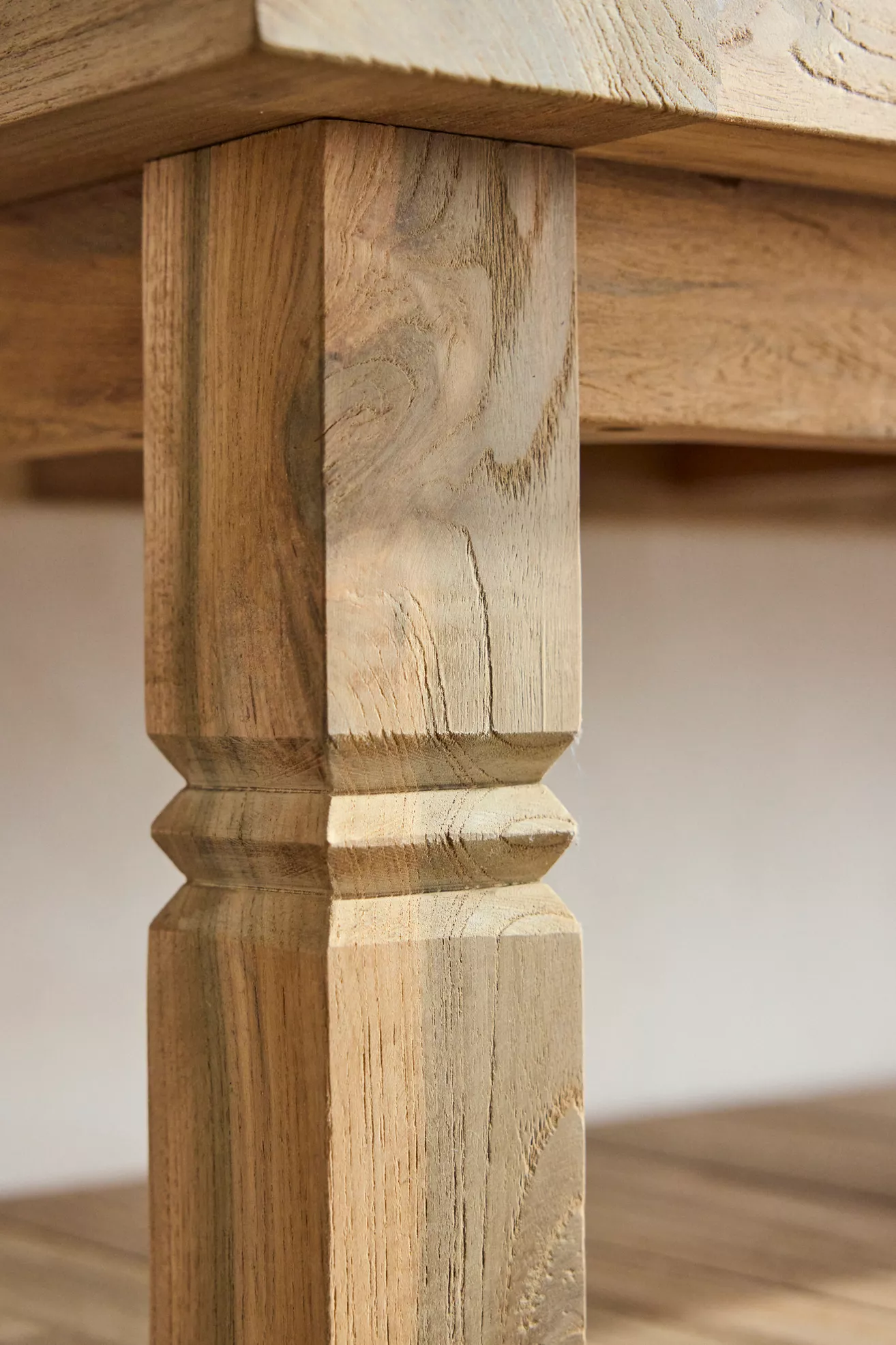 Close-up of table leg geometry