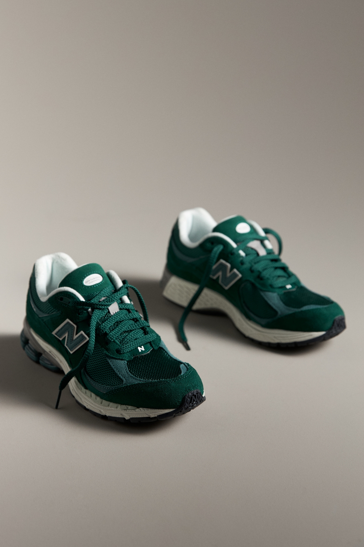 New Balance 2002 Premium Sneakers