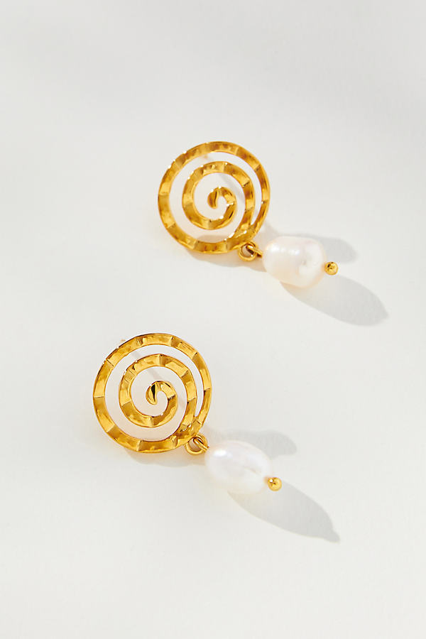 Casa Clara Infinity Swirl Pearl Earrings