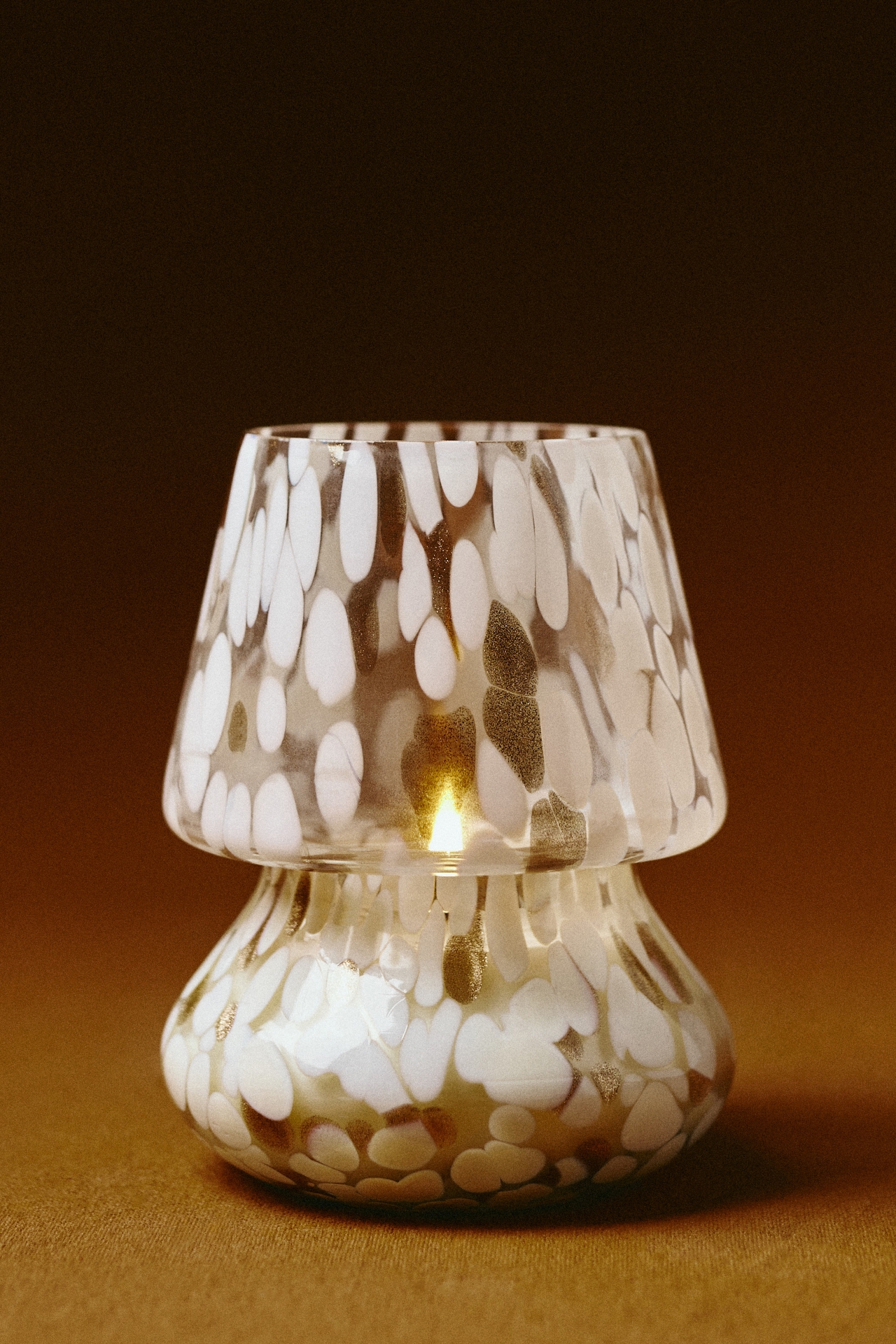 Cheena Fruity Vanilla & Dark Plum Mushroom Lamp Candle