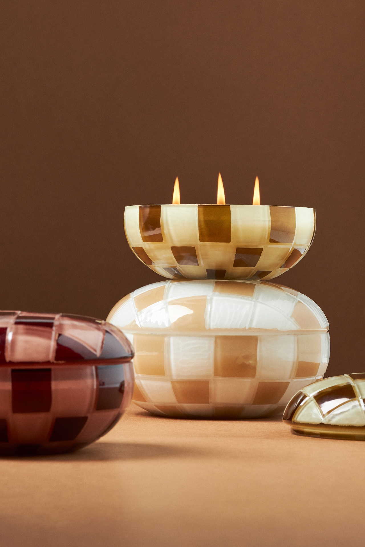 Reese Woody Cedar Leaf & Oak Checkered Glass Candle