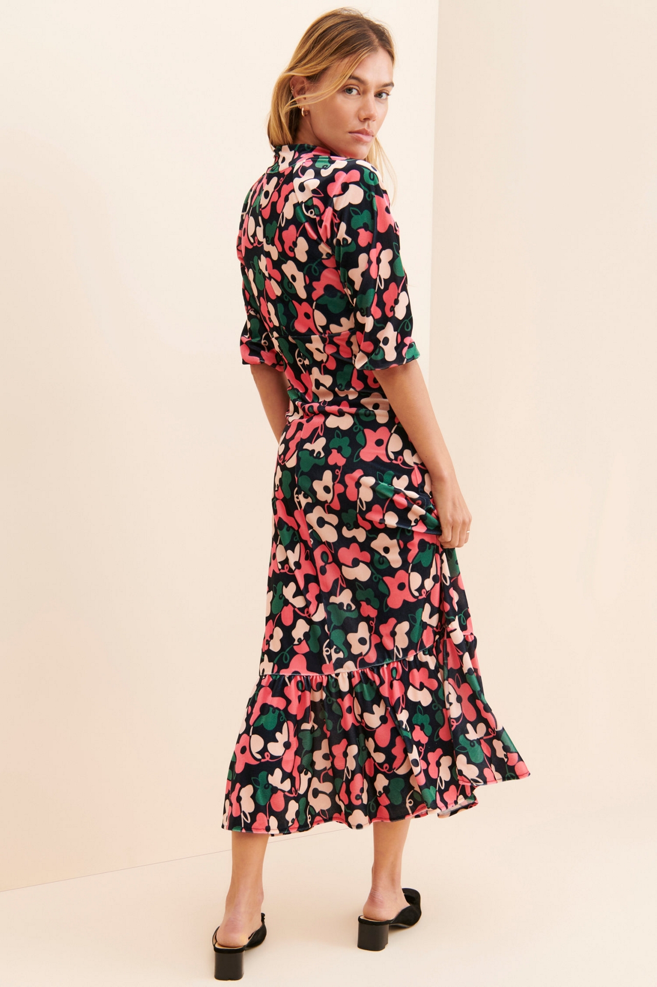 Dazey LA Velvet Floral Midi Dress
