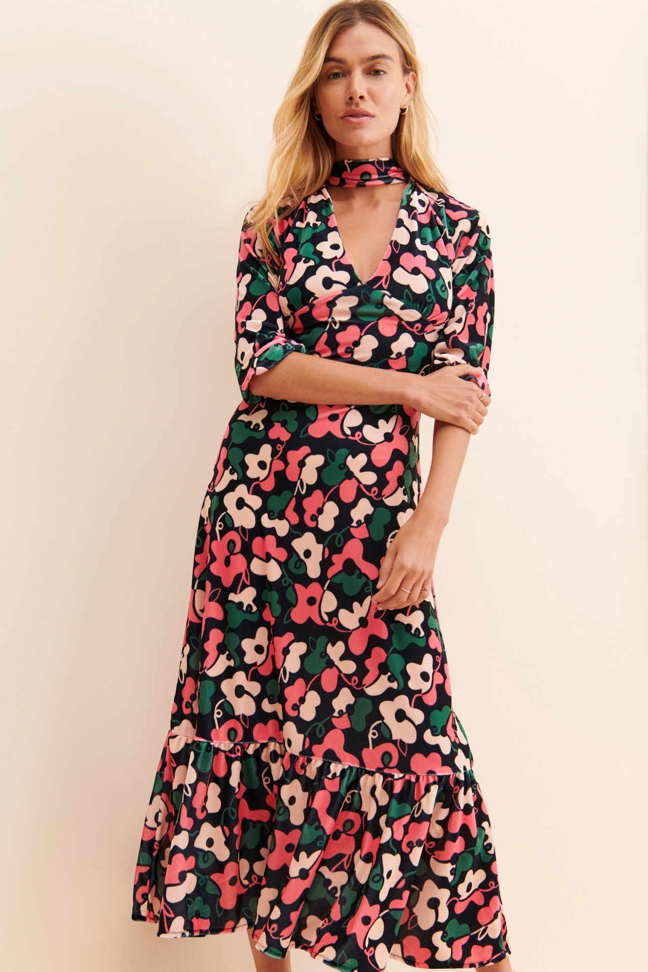 Dazey LA Velvet Floral Midi Dress