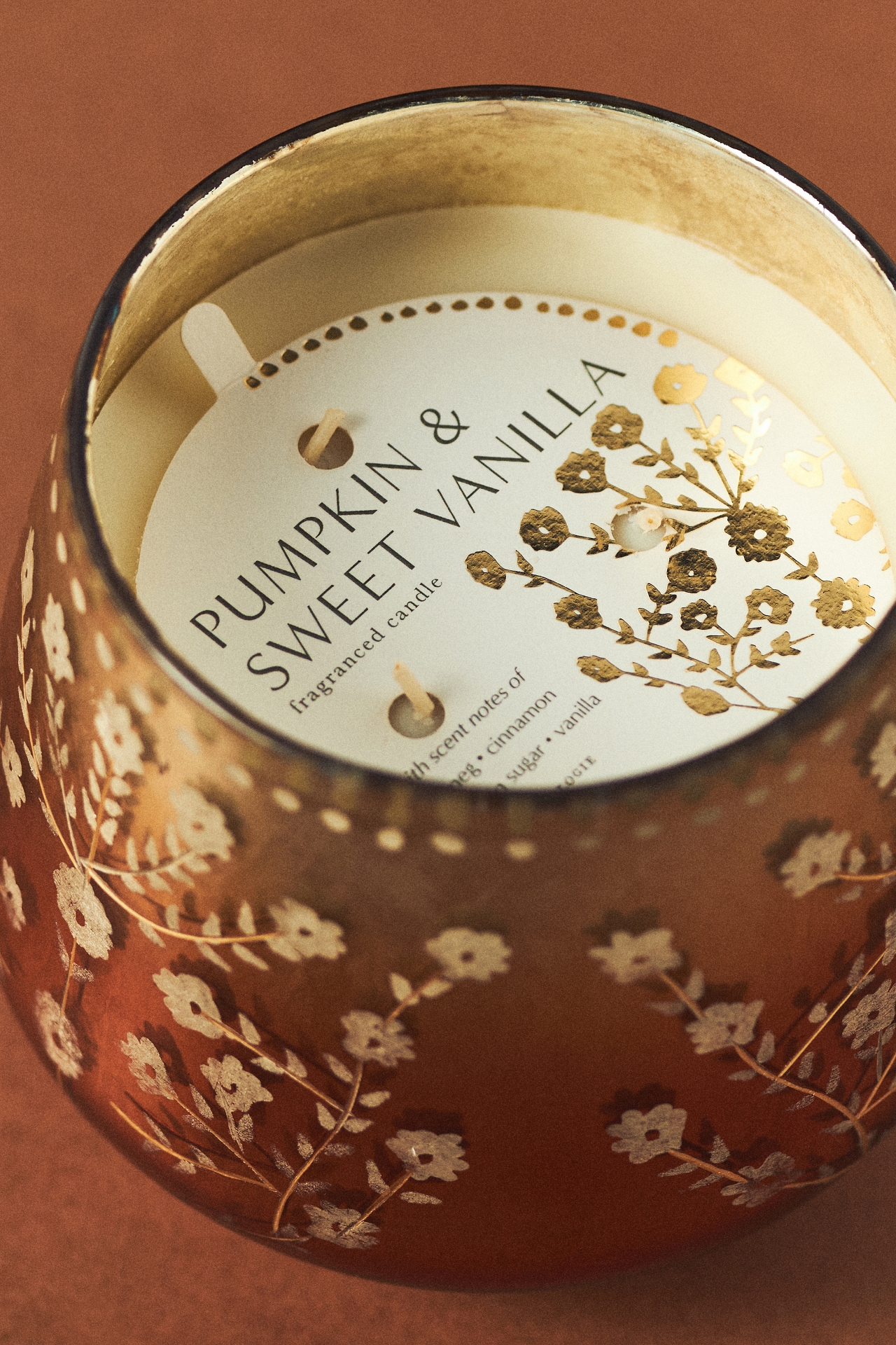 Stella Etched Pumpkin & Sweet Vanilla Glass Candle