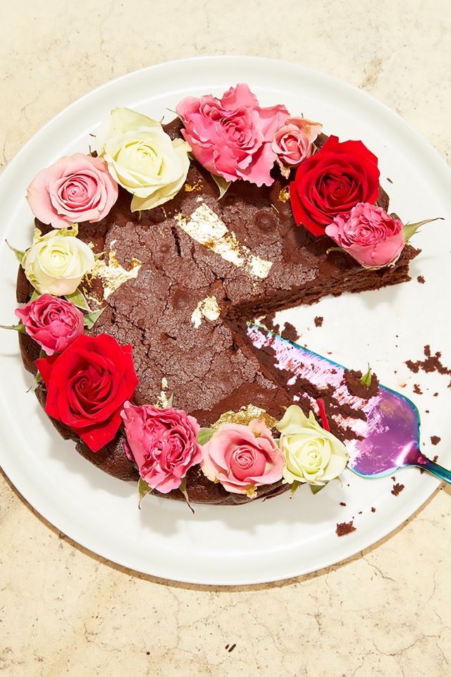 Flourless Dark Chocolate Gold Leaf Cake Kit #2