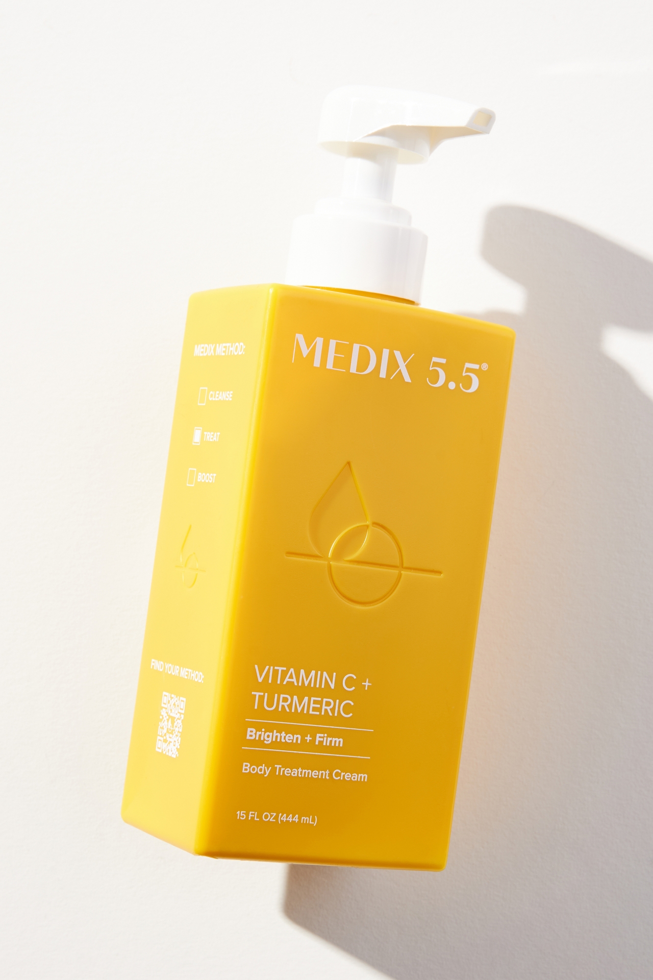 Medix 5.5 Vitamin C + Turmeric Brighten and Firm Body Treatment Cream	