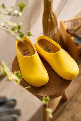 Shop Terrain Nora Garden Clogs, Yellow