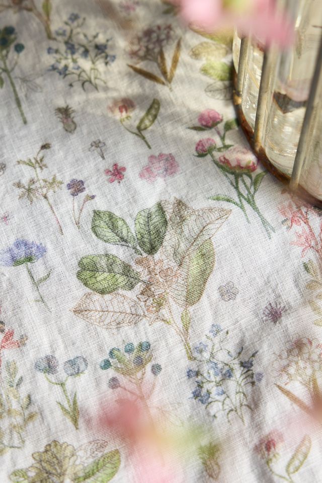 Botanical White Linen Runner #1