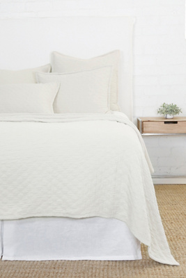 Pom Pom At Home Ojai Matelassé Coverlet In Neutral