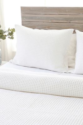 Pom Pom at Home Zuma Bed Blanket