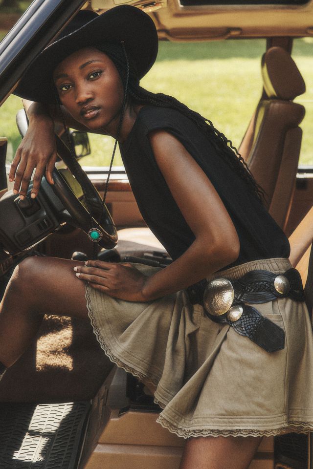 Z&L Europe Camilla Belt | Anthropologie display picture 1
