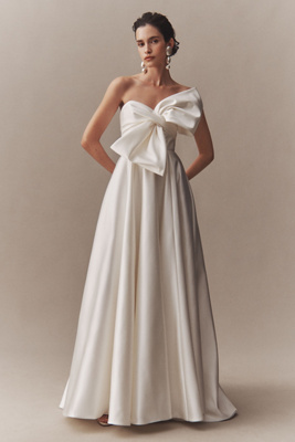 WTOO BY WATTERS WTOO BY WATTERS NANETTE ASYMMETRICAL BOW-FRONT WEDDING GOWN 