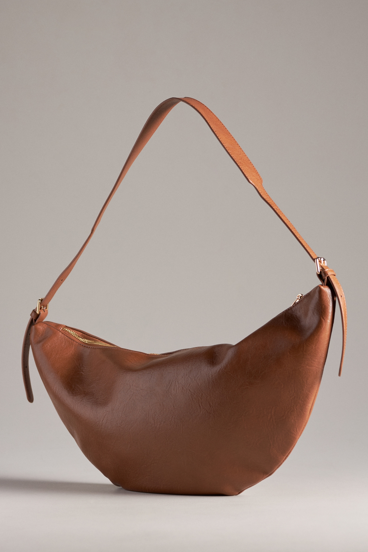 Après Oversized Slouchy Sling Bag