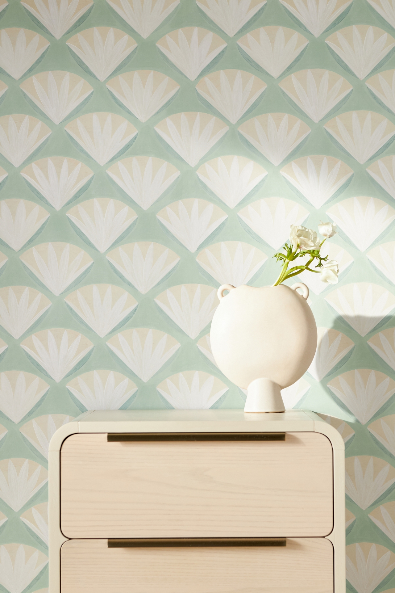 Deco Shell Peel-and-Stick Wallpaper