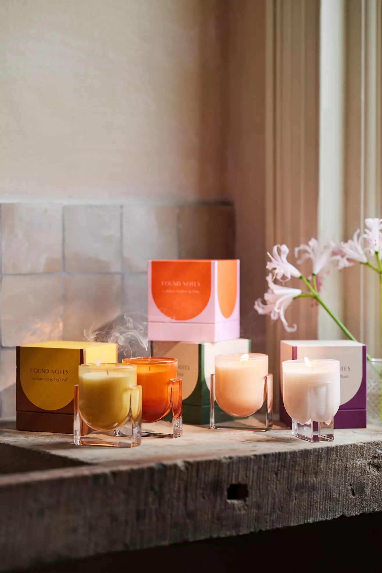 Found Notes Fruity Vanilla & Dark Plum Candle - thumbnail 7