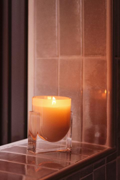 Found Notes Floral Rose & Oud Candle