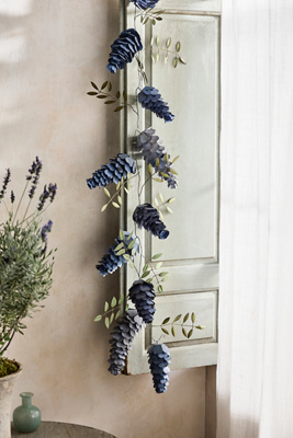Terrain Wisteria Iron Garland