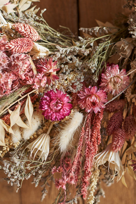 Dried Pink Florals Wreath - Thumbnail 3
