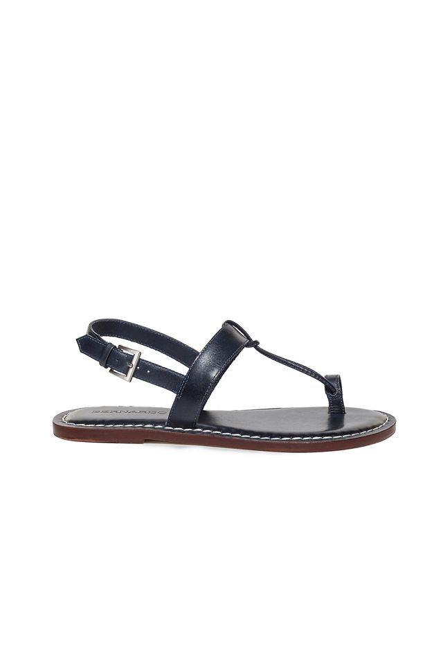 Bernardo Maverick Toe-Ring Sandals #1