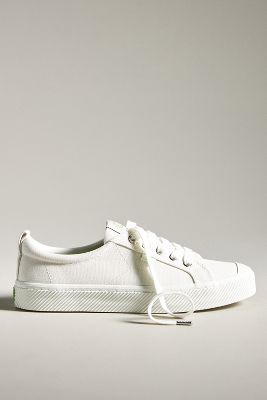 Cariuma Oca Low Canvas Sneakers In White