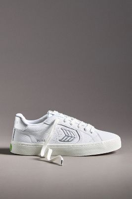 Cariuma Premium Leather Salvas Sneakers In White