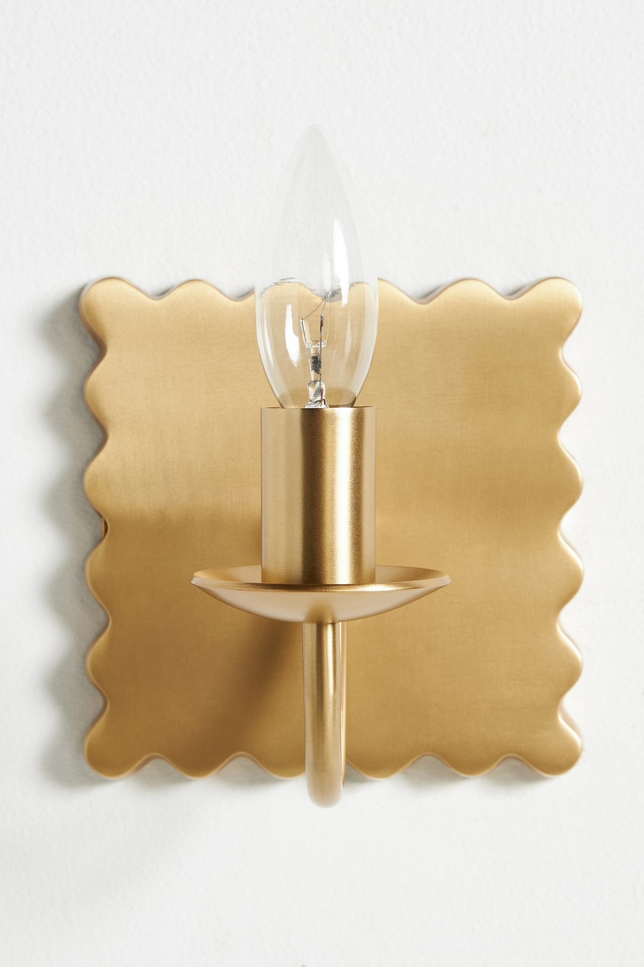 Wiggle Sconce