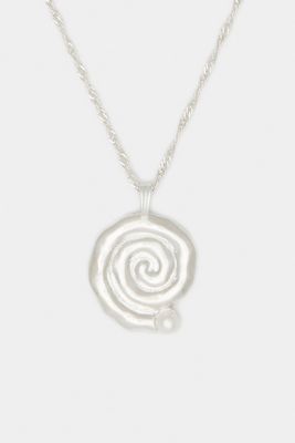 Deux Lions Jewelry Spiral Pearl Necklace