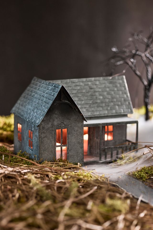 Concordville Spooky Village Homestead #1