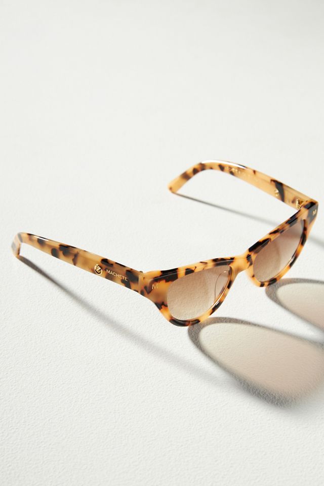 MACHETE Suzy Sunglasses | Anthropologie display picture 1