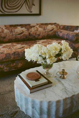 Jolie Oval 44" Marble Coffee Table