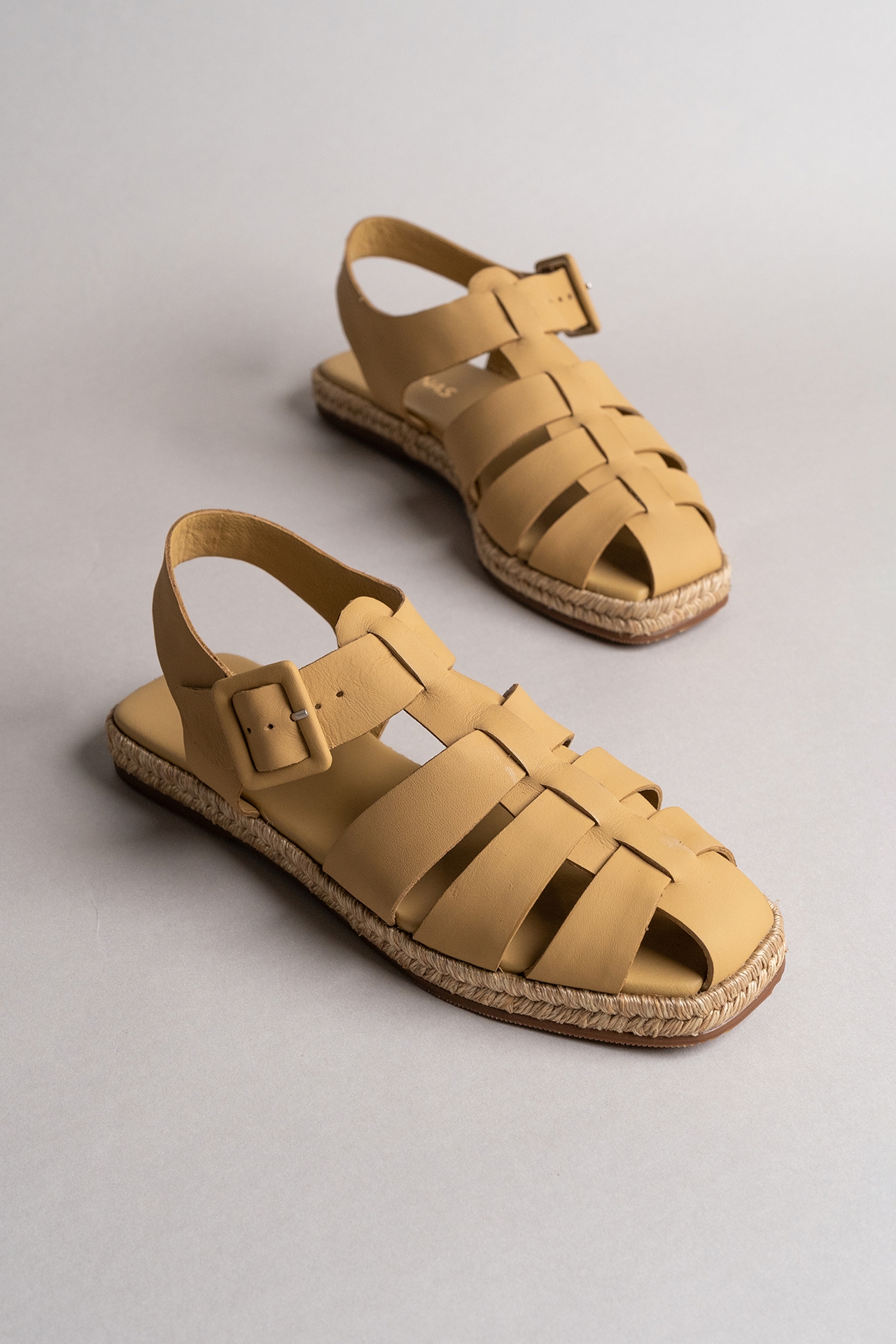 Kaanas Sakaki Fisherman Espadrille Sandals