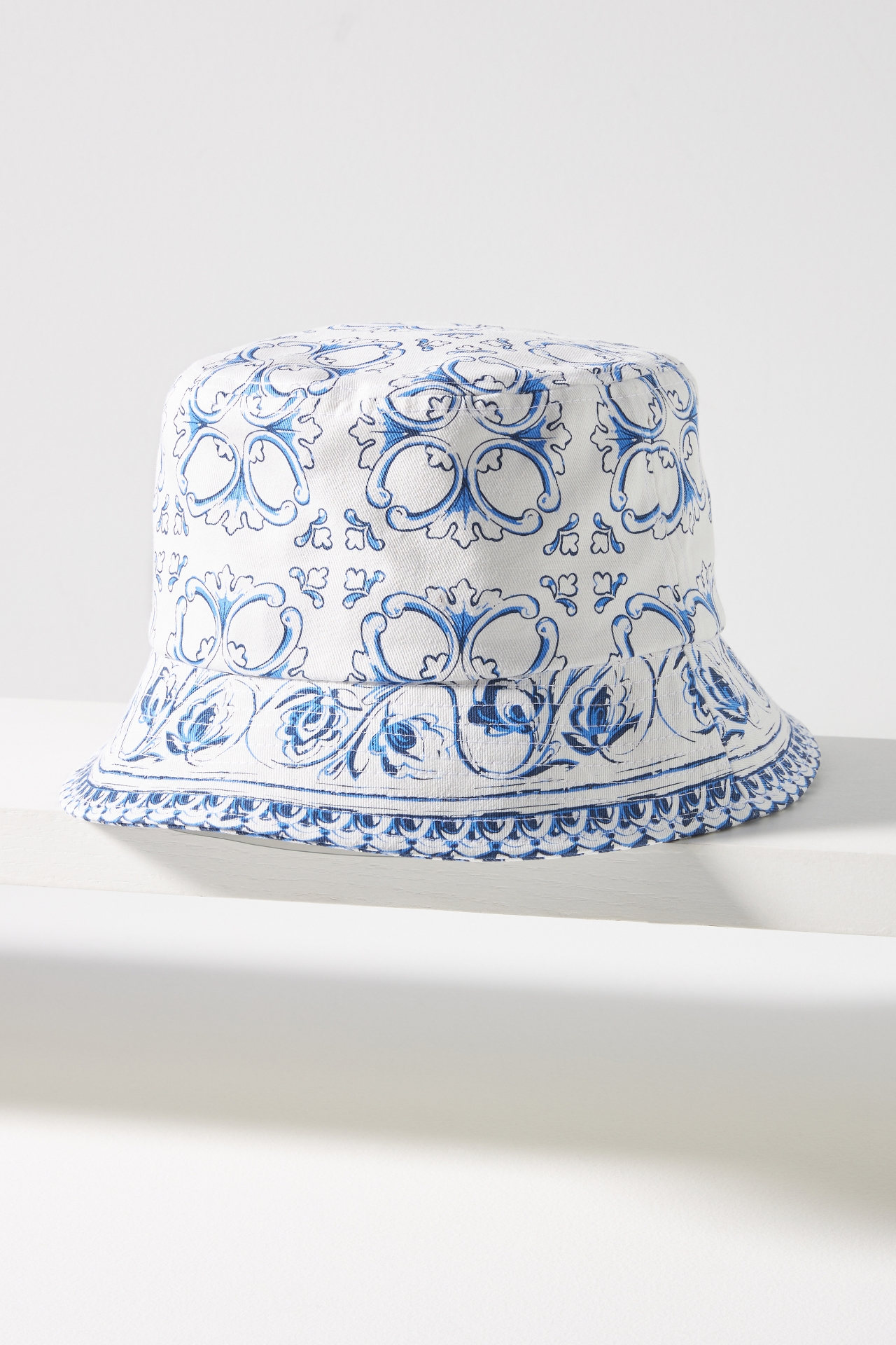 Coney Island Picnic Tile Print Bucket Hat