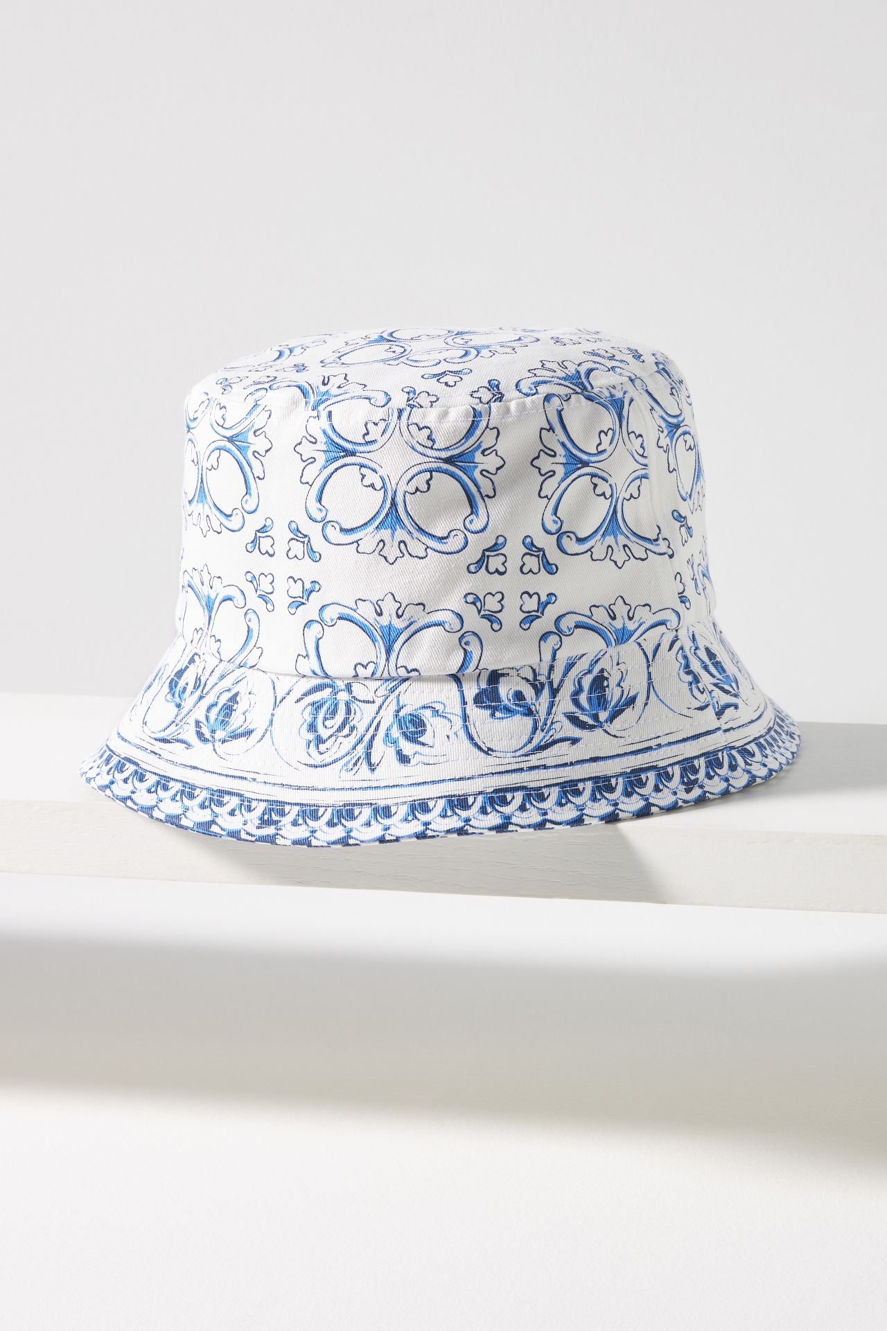 Coney Island Picnic Tile Print Bucket Hat