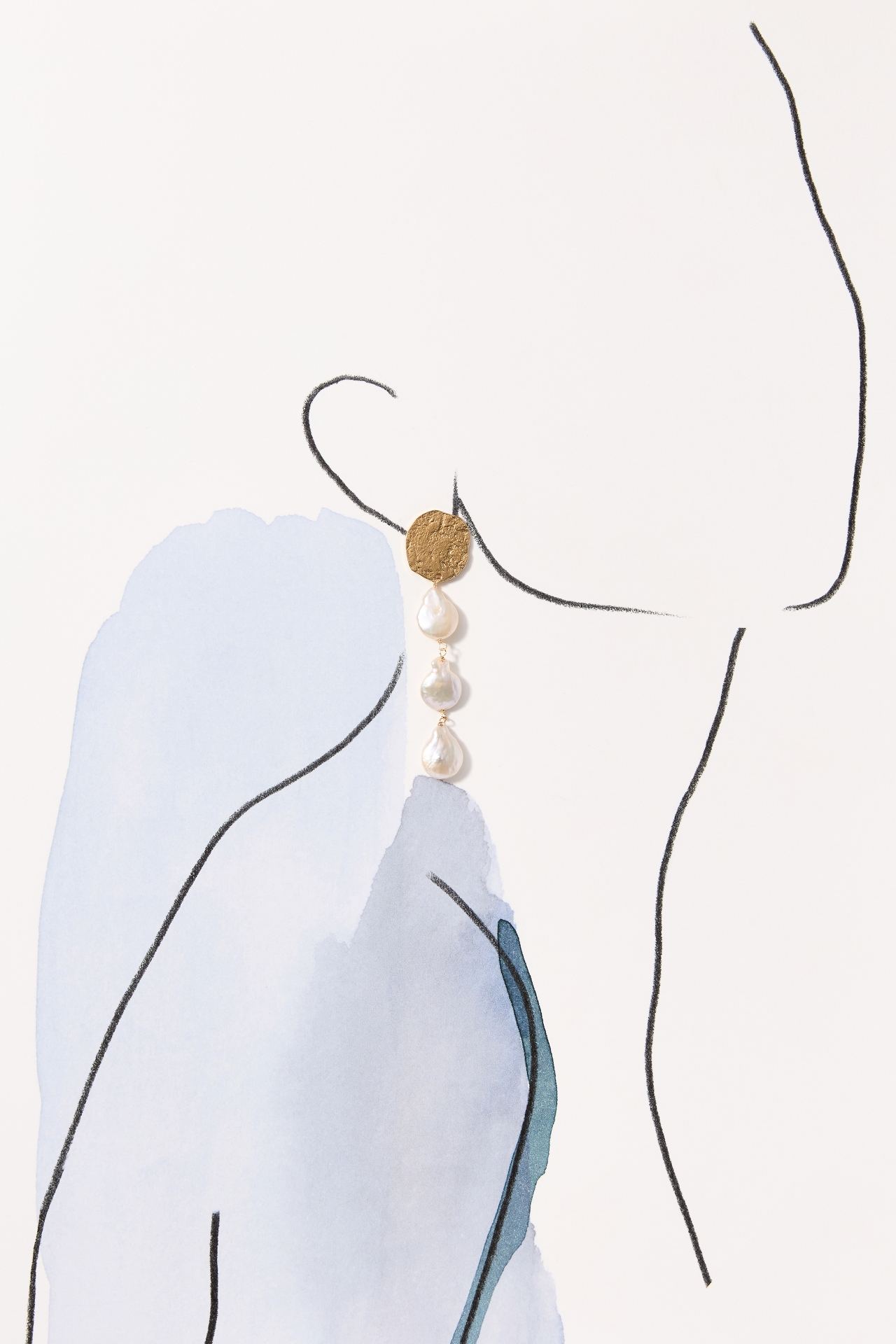 GISEL B. Rosa Pearl Earrings