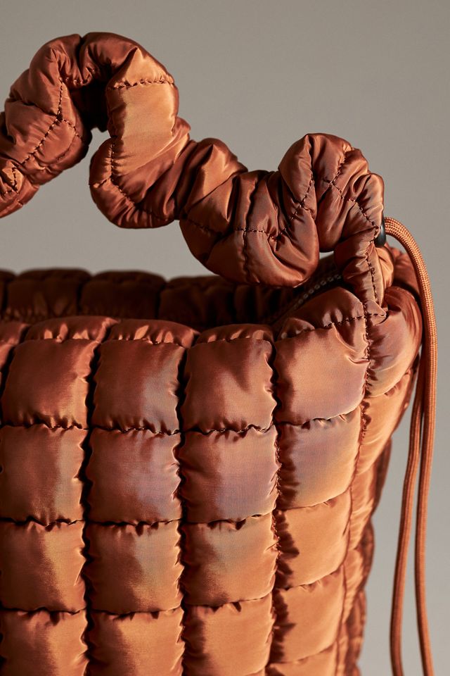 By Anthropologie Gesteppte Nylon Scrunch Tragetasche #2