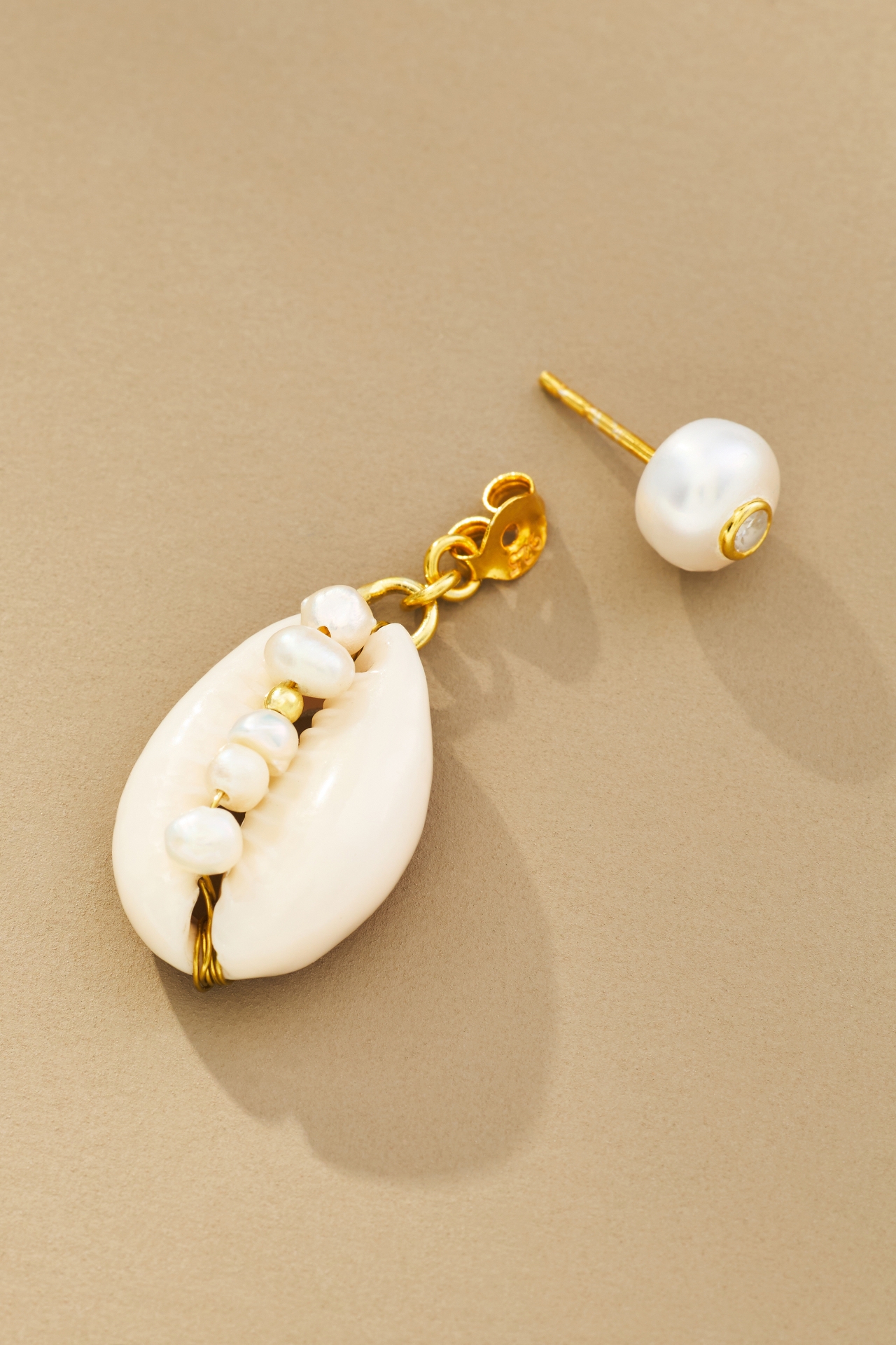 Maison Irem Alys Shell Earrings