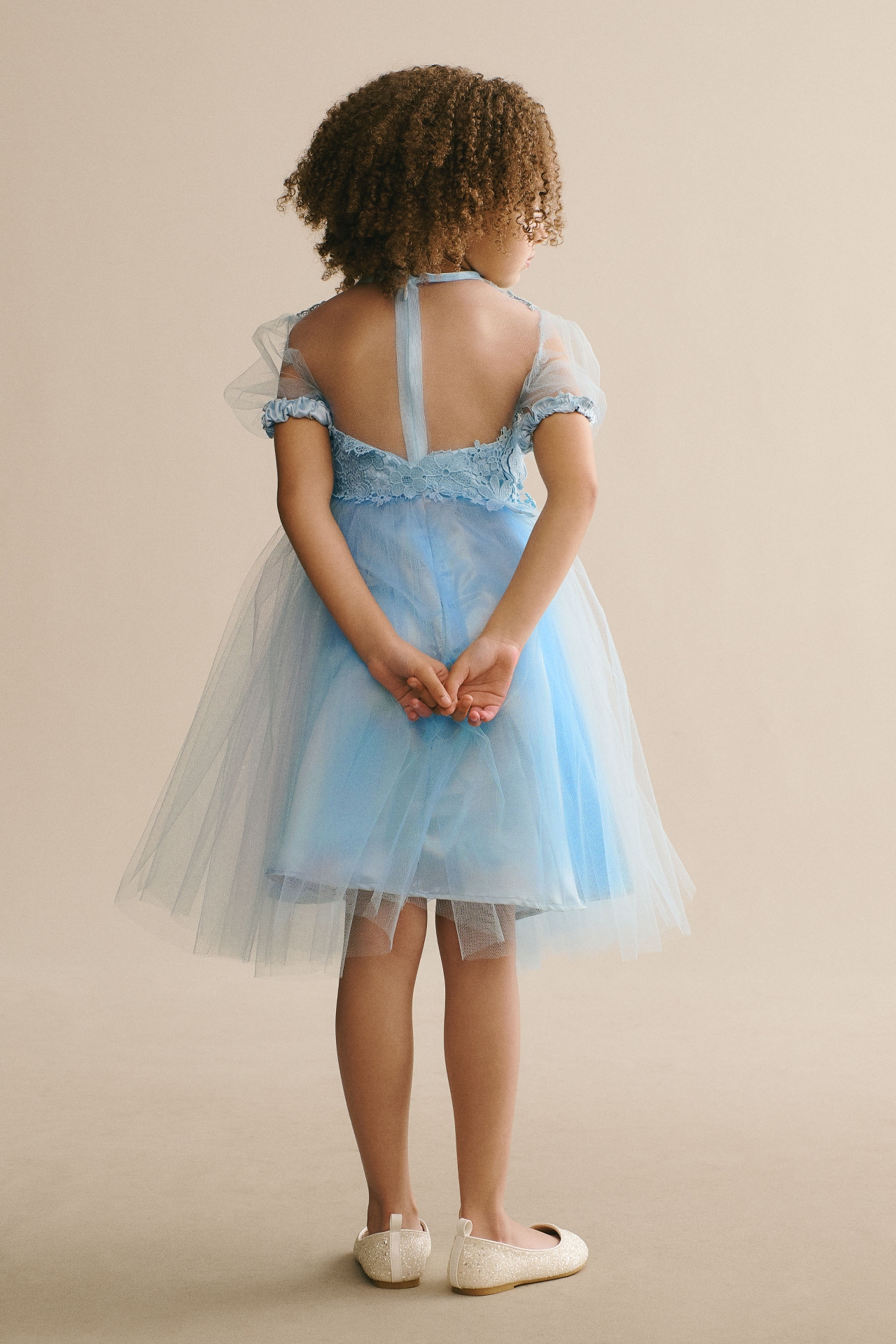 Gió Bespoke Blue Mink Lace Tulle Flower Girl Dress