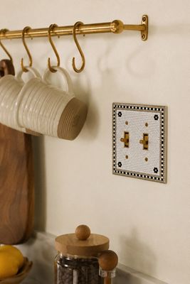 Bistro Tile 24k Gold Accent Single Toggle Switch Plate
