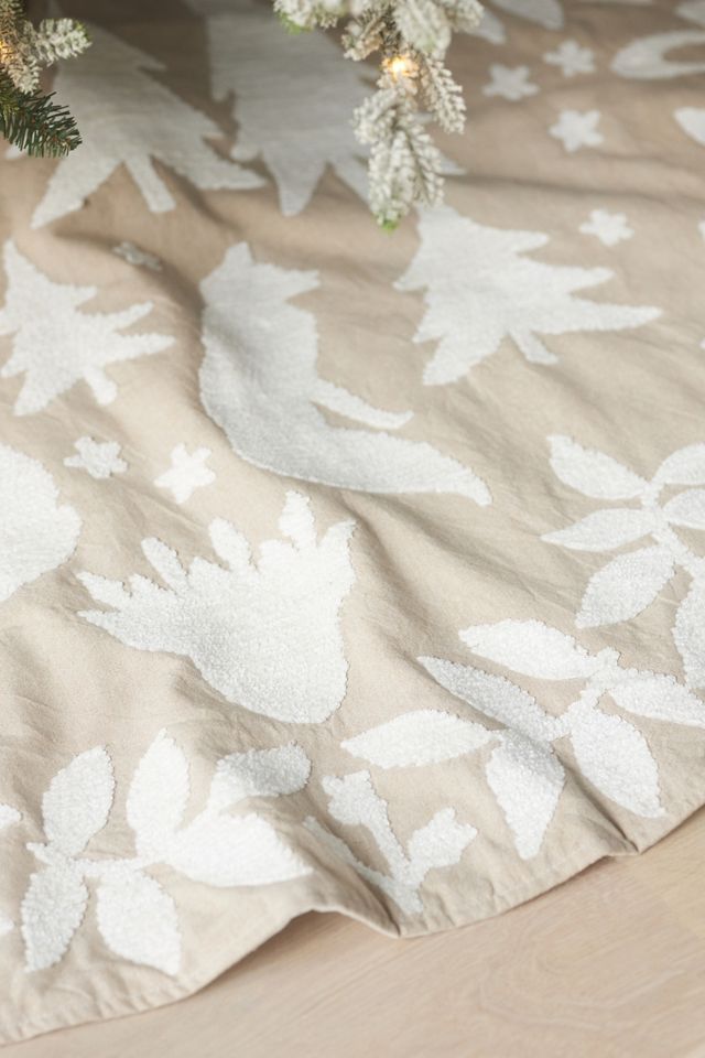 Noelle Tree Skirt #1