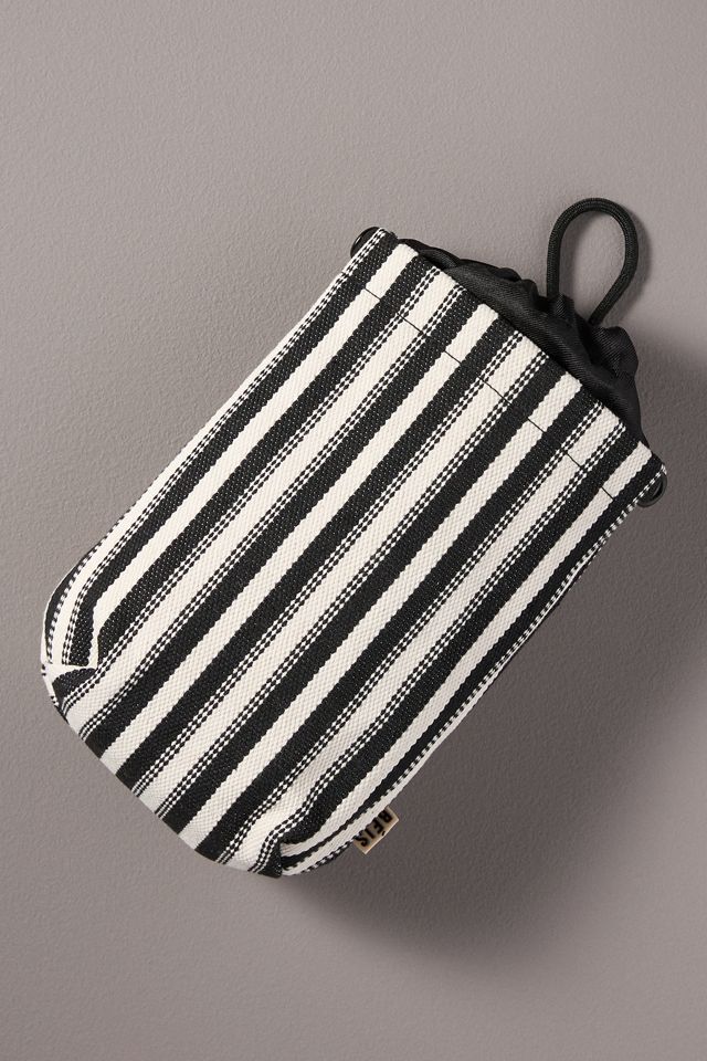 BÉIS The Water Bottle Crossbody Bag #1