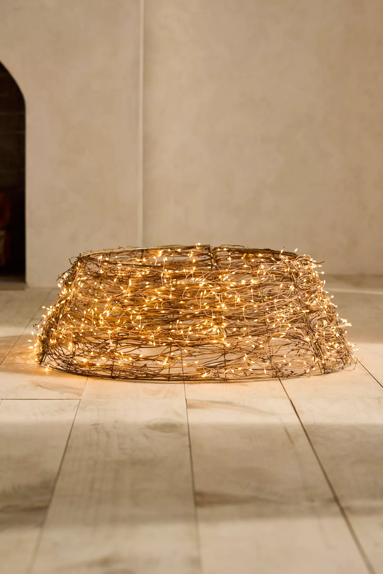 Terrain Illuminated LED Vine Tree Skirt - thumbnail 2