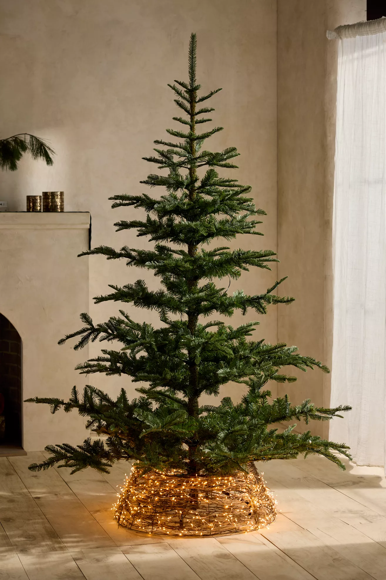 Terrain Illuminated LED Vine Tree Skirt - thumbnail 3
