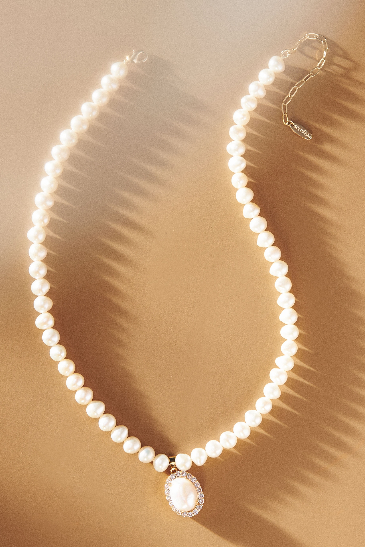 Vintage Pearl Pendant Necklace